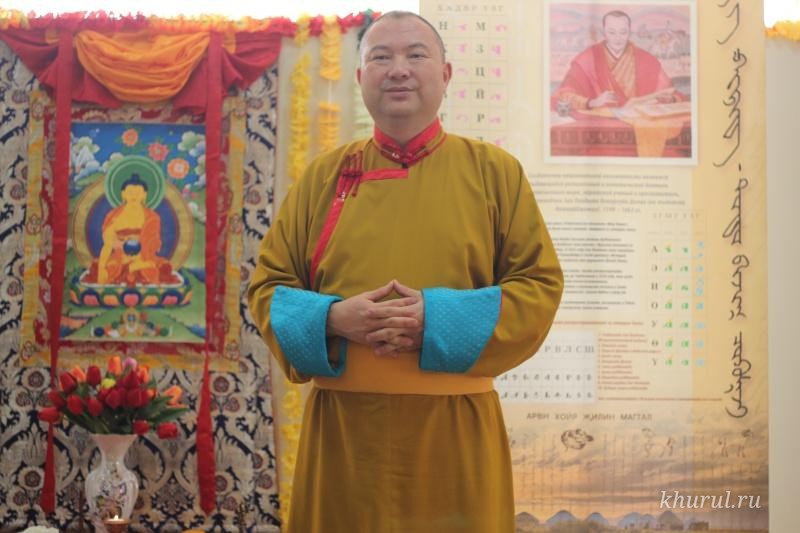 Shajin Lama of Kalmykia Telo Tulku Rinpoche Gives Guidance and Vows Online