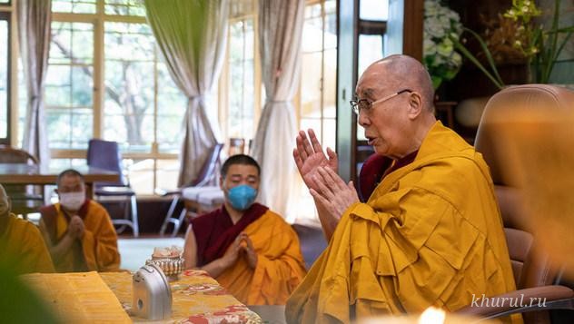 The Dalai Lama Conducted a Ceremony for Generating Bodhichitta