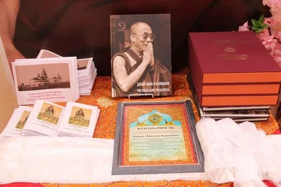 Photo Exhibition “Three Visits of the Dalai Lama” Opens at the Central Khurul of Kalmykia