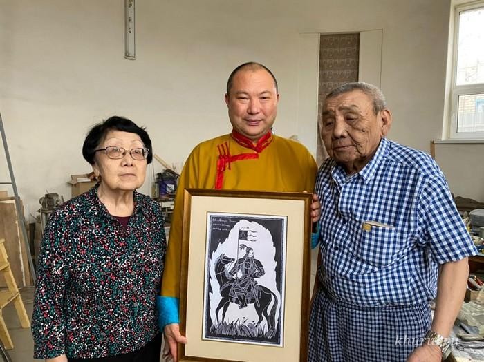 Shajin Lama of Kalmykia Telo Tulku Rinpoche met with Honored Artist of Russia Vladimir Vaskin