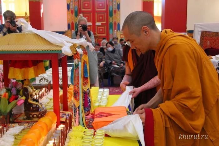 Solemn presentation of “Lamrim Chenmo” in the Kalmyk language as a gift to the Central Khurul of Kalmykia