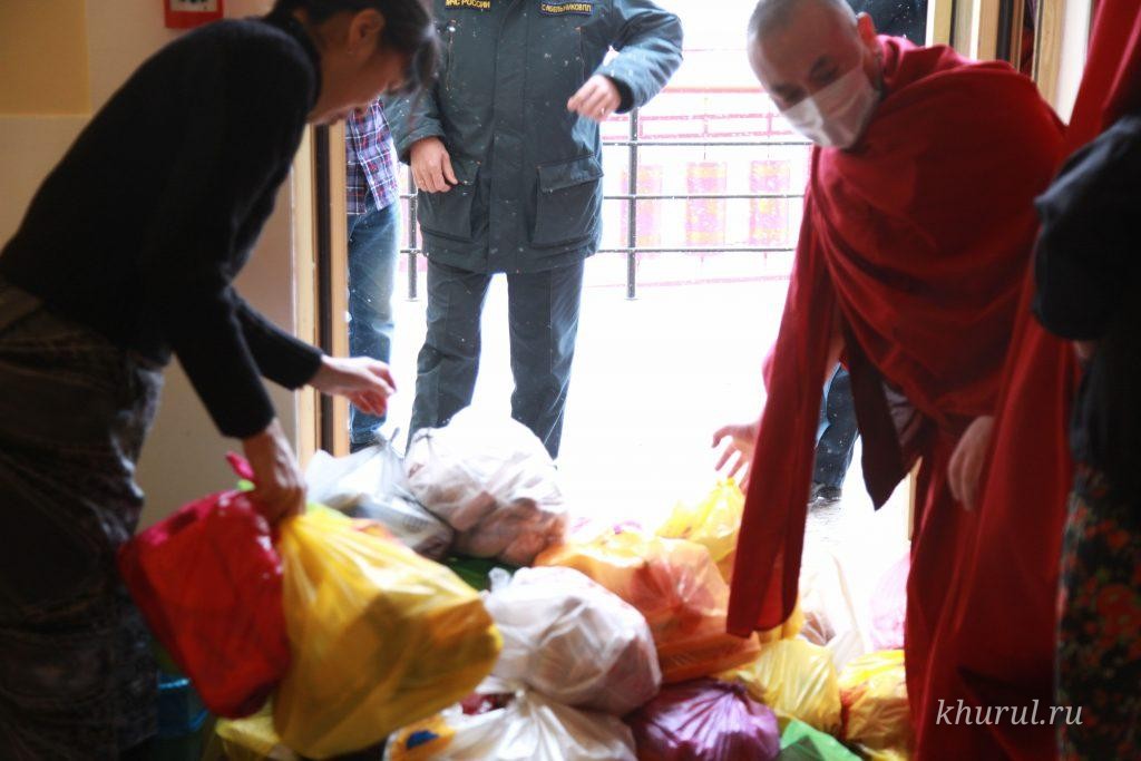 The Central Khurul delivered humanitarian aid to refugees.