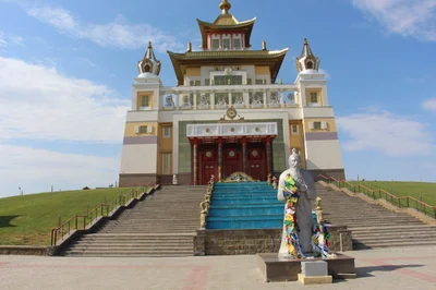 In Exactly One Week, Courses on the Kalmyk Language and the Fundamentals of Buddhism Begin at the Central Khurul