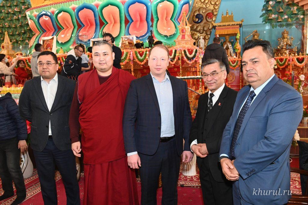 The Ambassador Extraordinary and Plenipotentiary of Nepal to the Russian Federation, Mr. Milan Raj Tuladhar, took part in the festive prayer service at the Central Khurul
