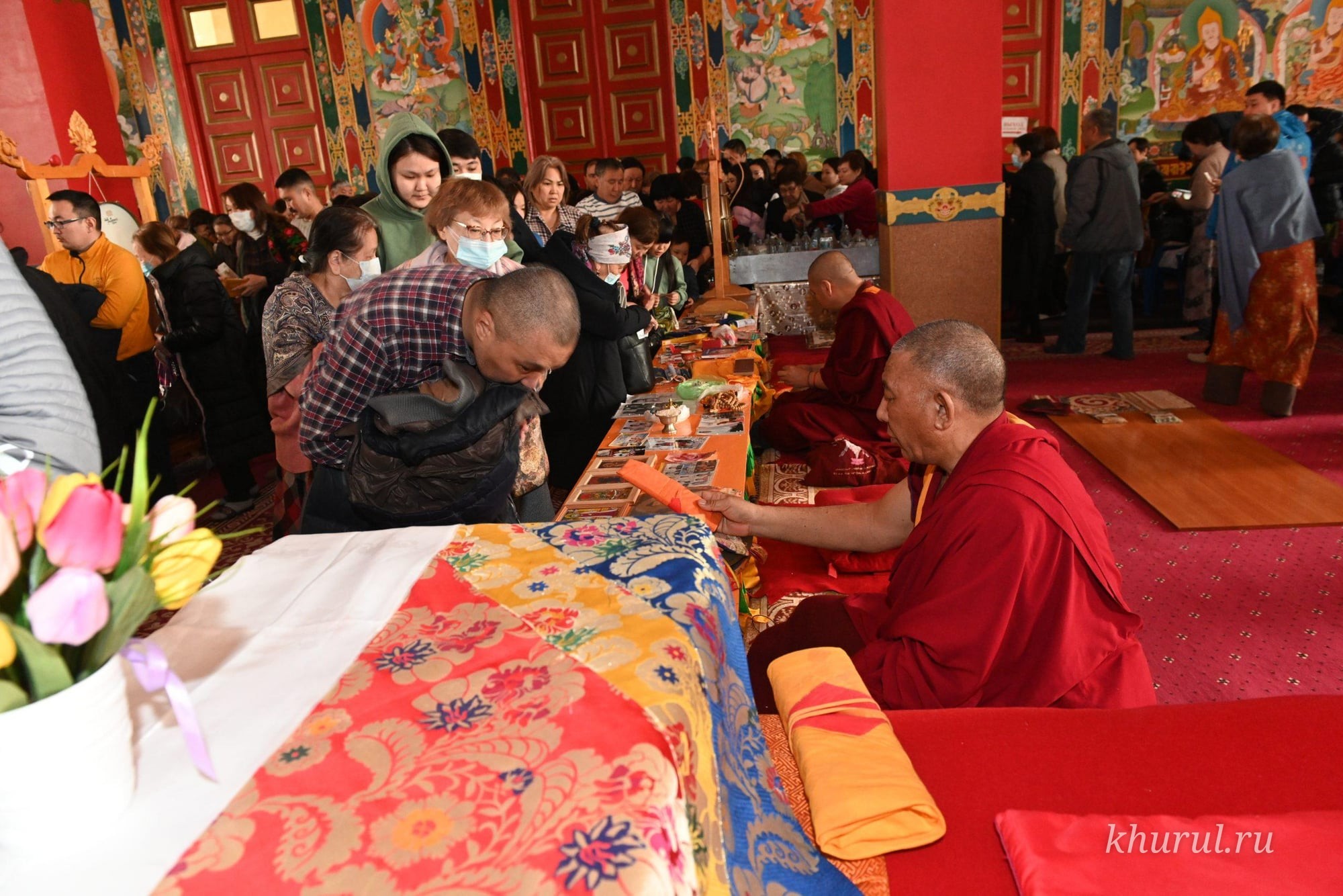 Offering prayers to all the Protectors of the Dharma