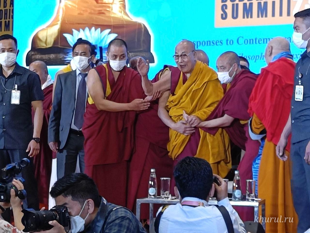 Head of the Central Khurul Administration Yonten-gelung Takes Part in the World Buddhist Summit
