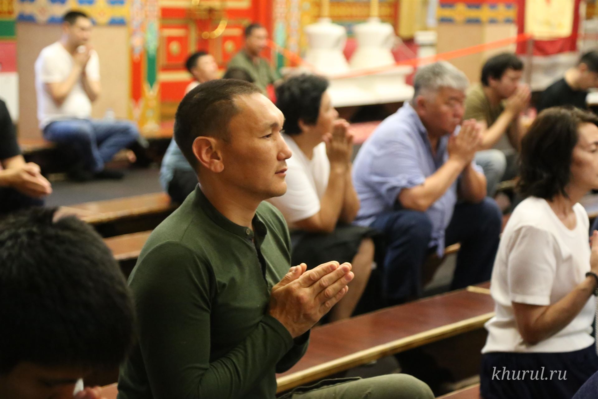 The Venerable Geshe Tenzin Loden Conferred the One-Day Mahayana Vows