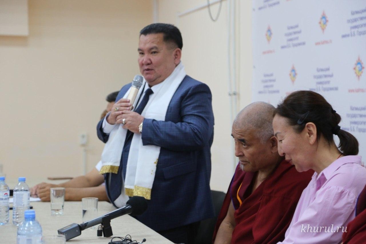 The Working Visit of the Abbot of Drepung Gomang Monastery to Kalmykia Continues