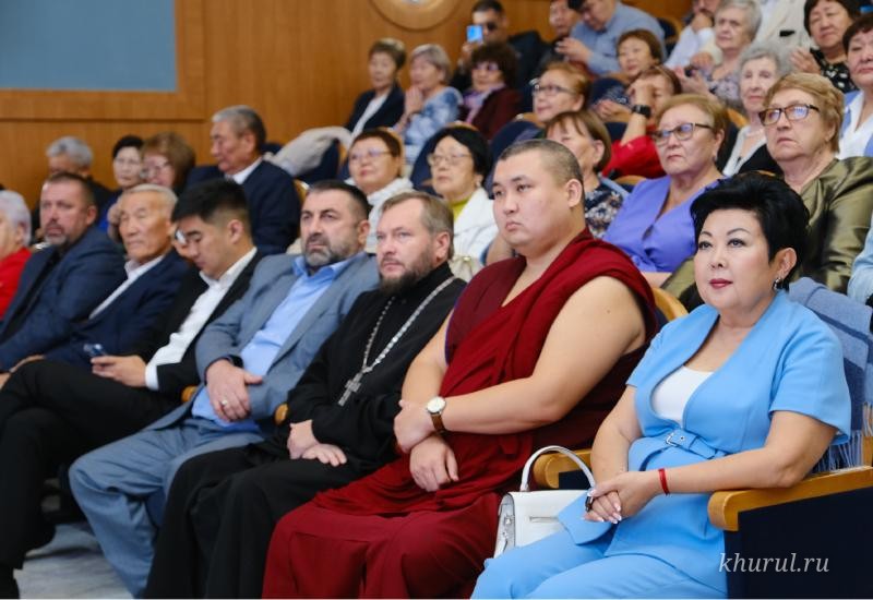 Yonten Gelung Named Winner in the “Person of the Year 2022” Nomination