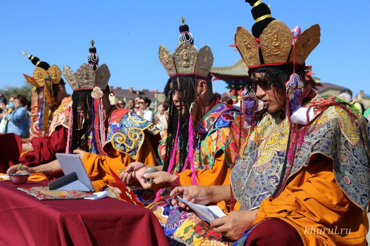 The Kalmyk People Made Offerings to the Deity of Fire. Today the Khurul Held Another “Jinseg” Ritual