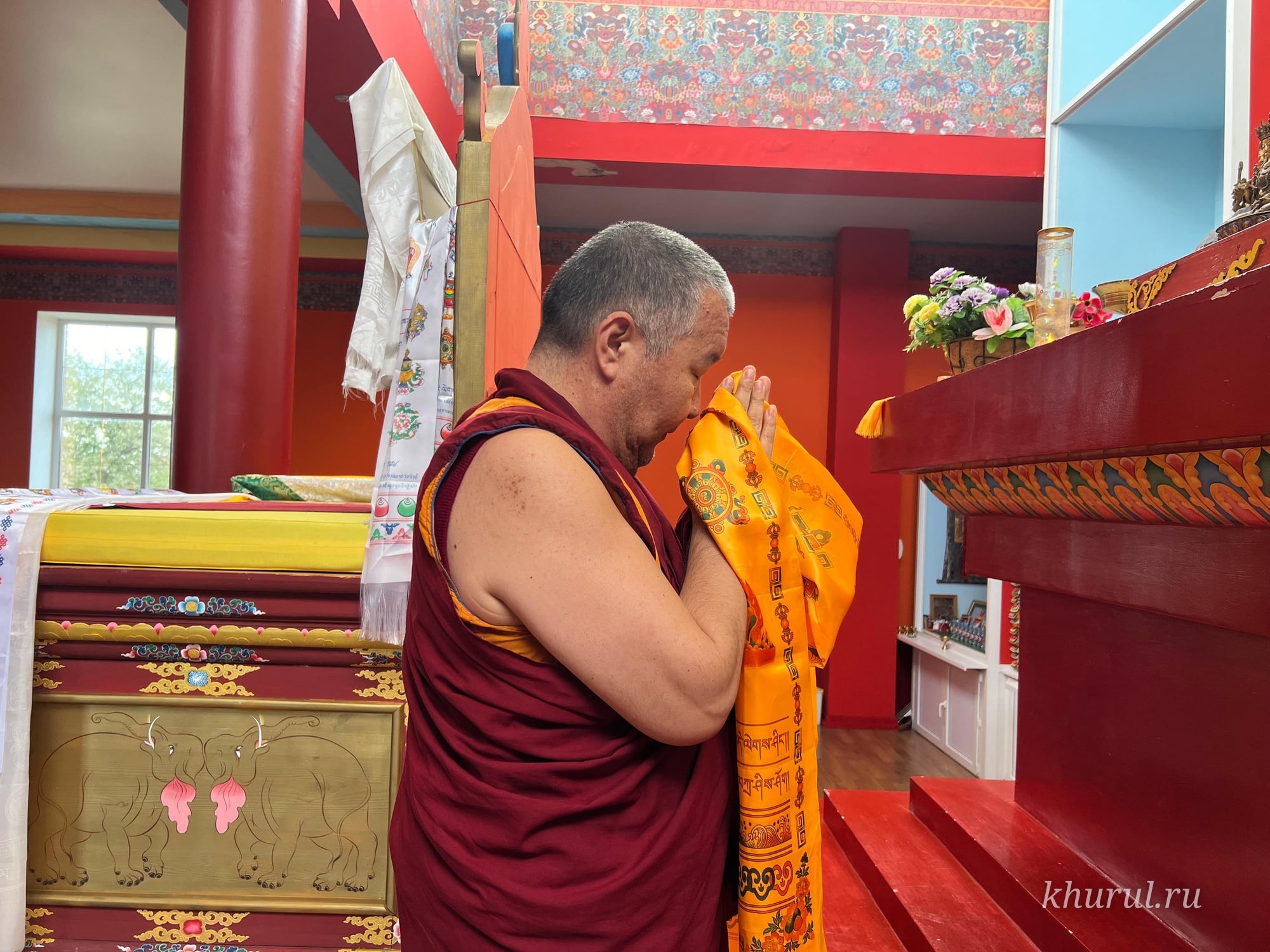 Shajin Lama of Kalmykia Visits the Lagan Dargyeling Khurul