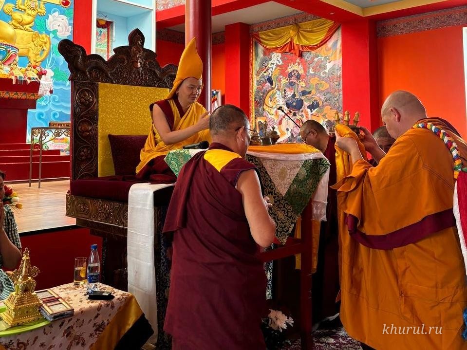 Kundeling Tatsak Rinpoche Visits Lagan District