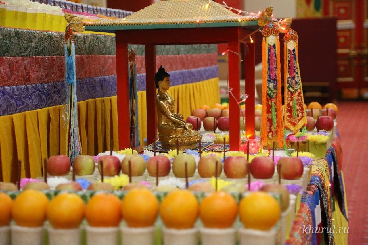 Believers of Kalmykia Took the One-Day Mahayana Vows