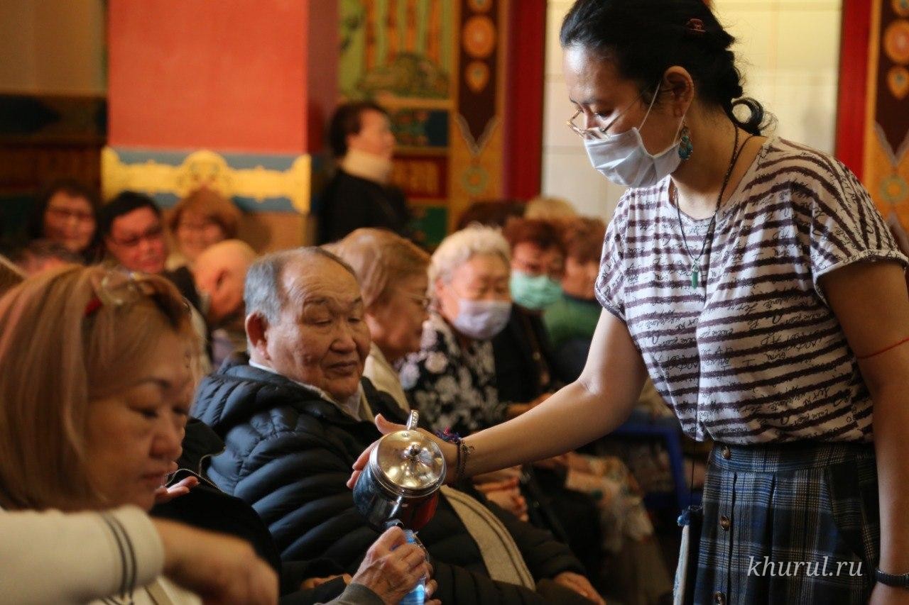 Today the Faithful of Kalmykia Offered Prayers to Ushnishavijaya, the Goddess of Longevity