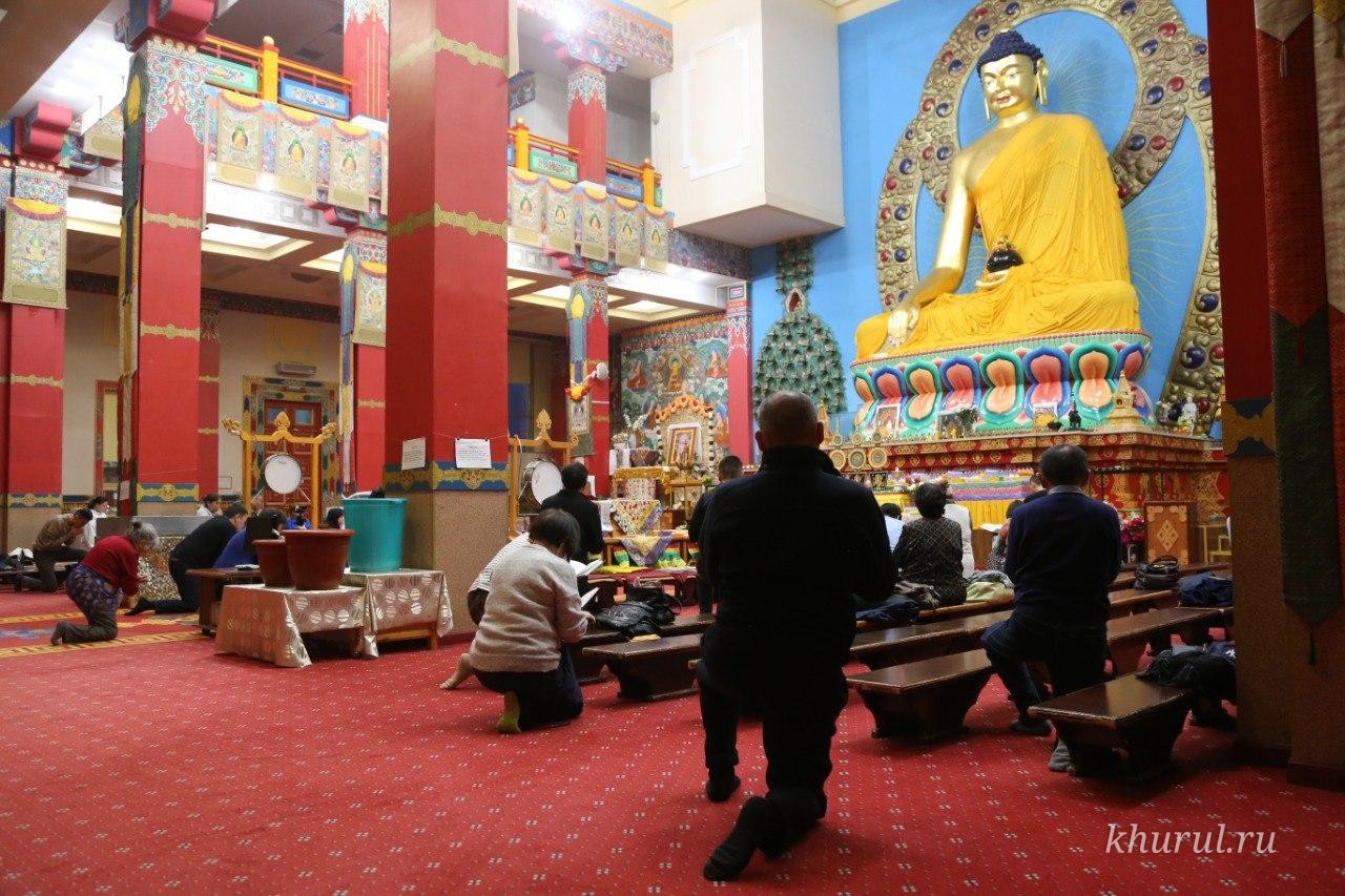 Taking One-Day Vows on Such a Sacred Day — for the Benefit of All