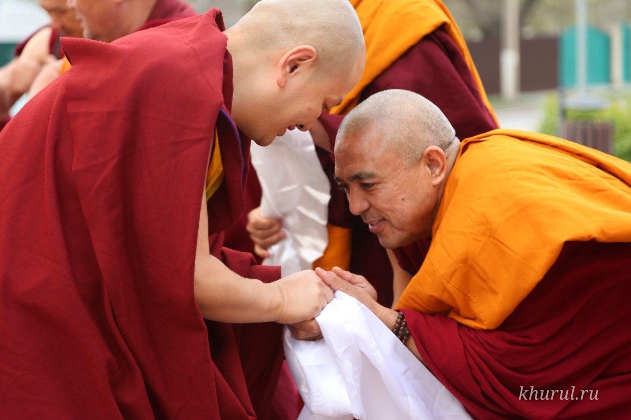 The Venerable Kundeling Tatsak Rinpoche XIII Has Arrived in Kalmykia.
