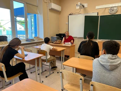 Buddhist Sunday School Continues Its Classes