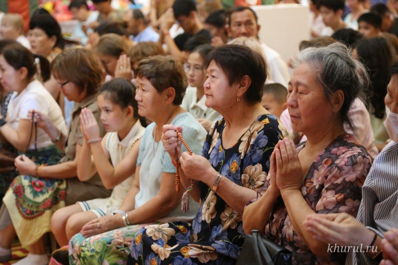 Before the New School Year, Laypeople Received Instructions from the Monastic Sangha of Kalmykia