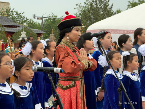 Creative Ensembles of the Republic Presented Another Musical Offering to the Three Jewels